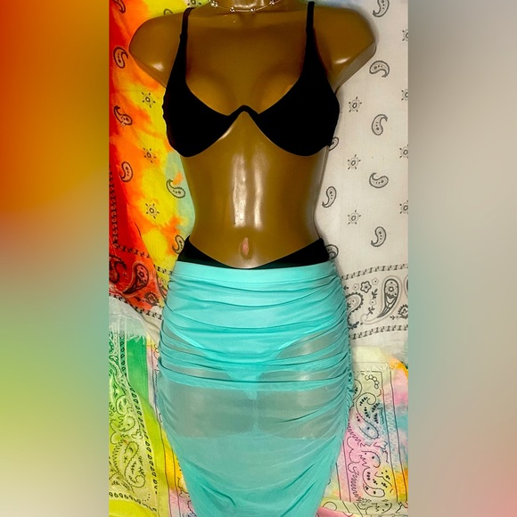 All black cute bikini size M w/ skirt cover size M new with tags! - Picture 1 of 4